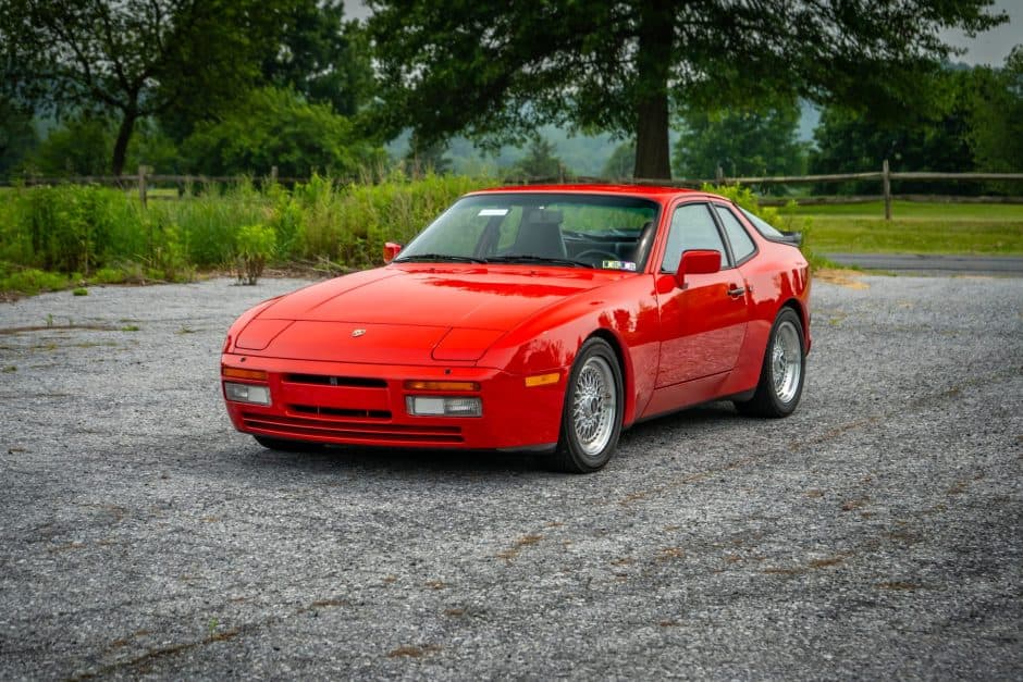 1986 Porsche 944 Turbo sold for $35,750