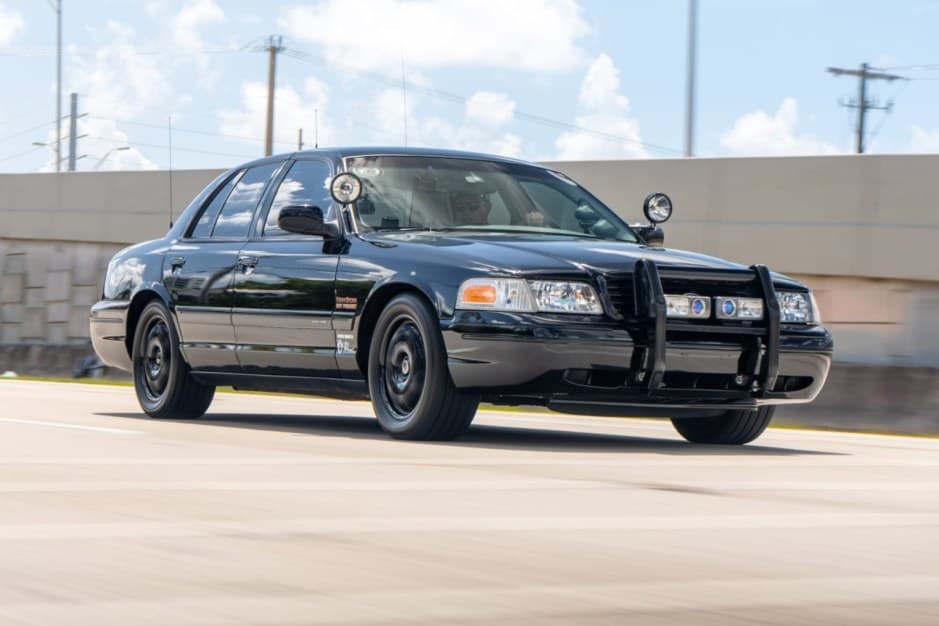 1998 Ford Crown Victoria sold for $19,000