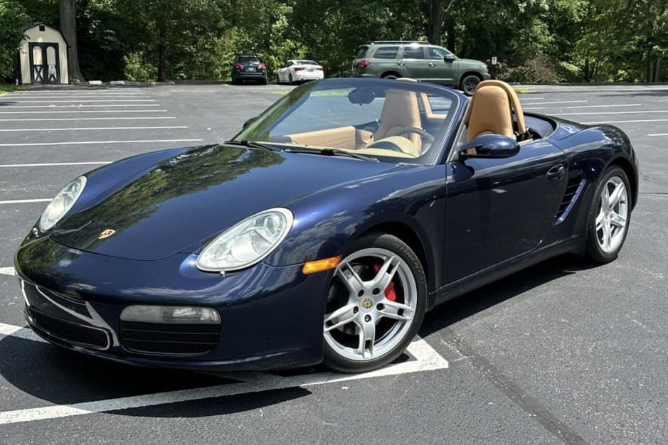 2006 Porsche 987 Boxster sold for $23,250