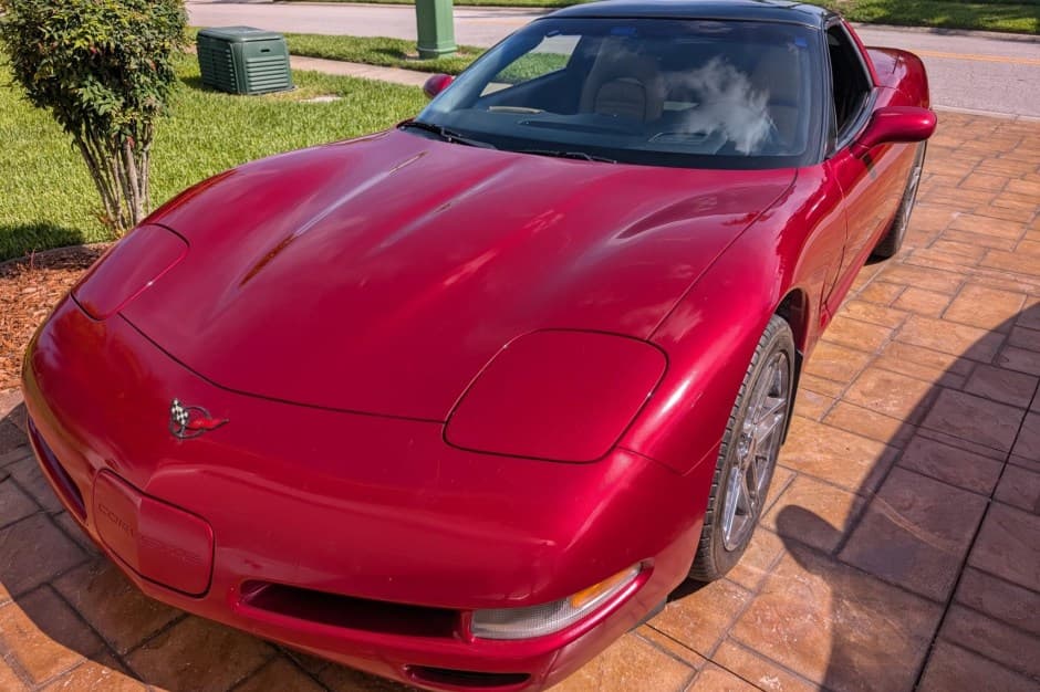 2000 Chevrolet Corvette C5 sold for $16,222