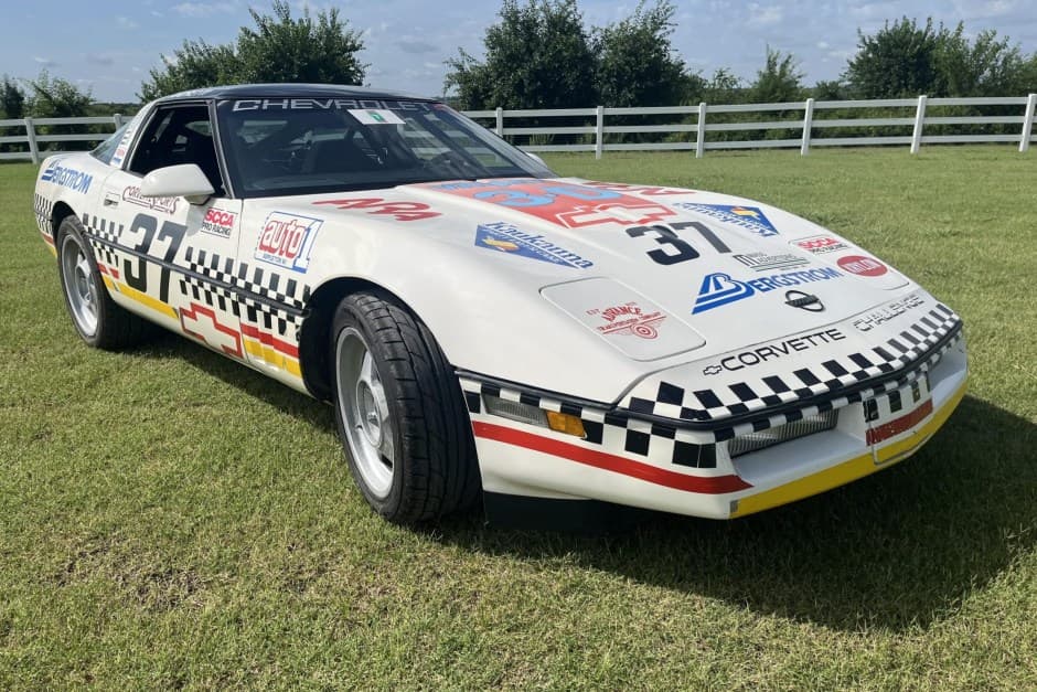 1988 Chevrolet Corvette C4 sold for $30,000