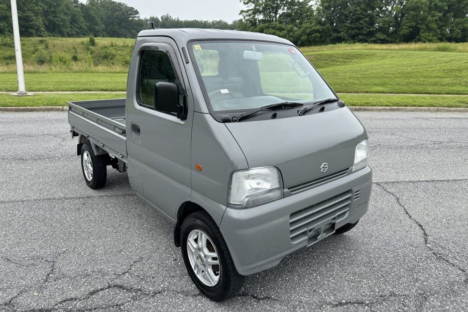 1999 Suzuki Carry sold for $6,000