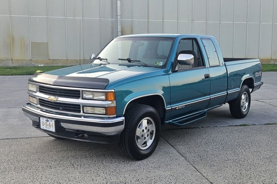 1994 Chevrolet C/K GMT400 (1988-2002) sold for $21,500