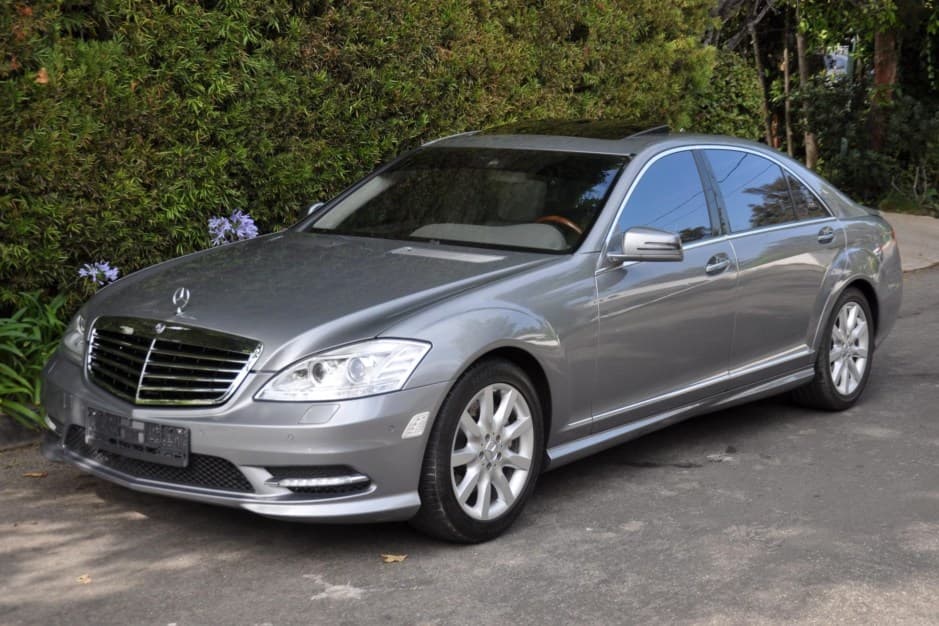 2010 Mercedes-Benz W221 S-Class sold for $18,333