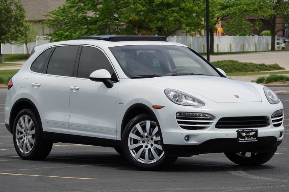 2014 Porsche 958 Cayenne (2011-2018) sold for $13,000