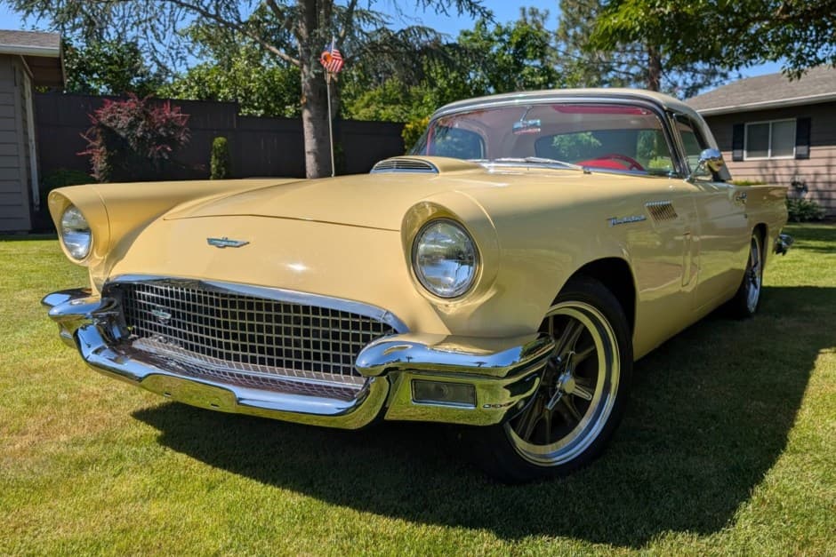 1957 Ford Thunderbird (1955-1957) sold for $26,000