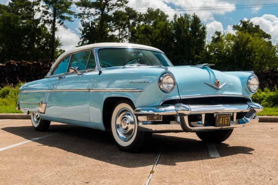 1954 Lincoln Capri sold for $12,750