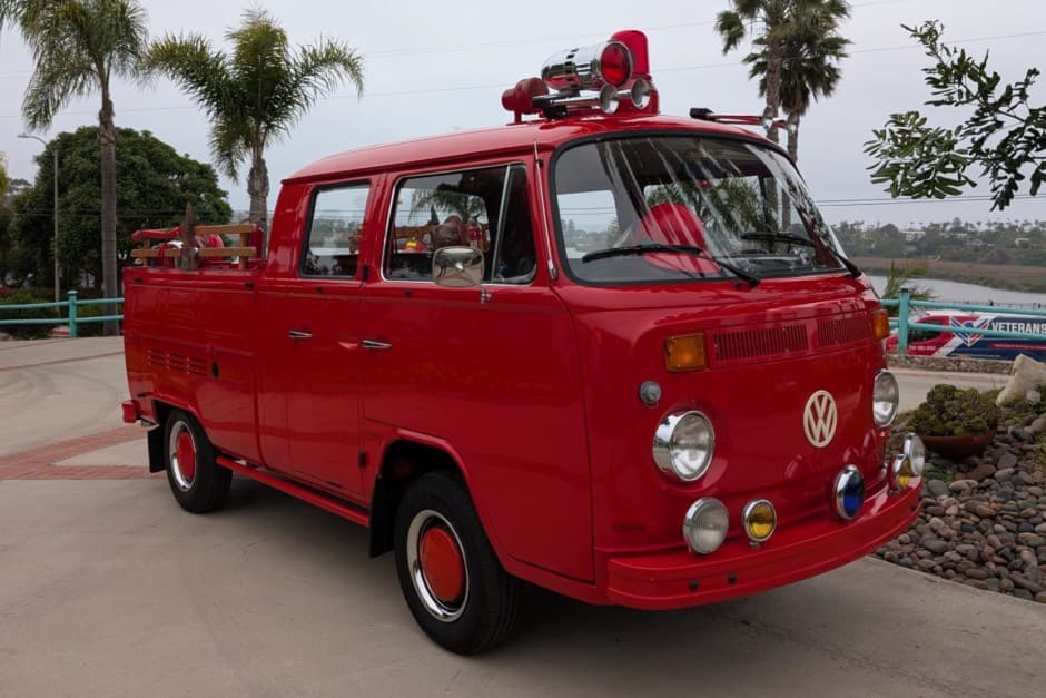 1974 Volkswagen Bay-Window Pickup sold for $33,750