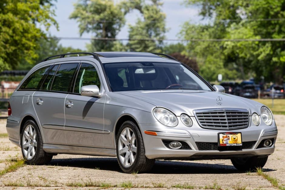 2008 Mercedes-Benz W211 E-Class sold for $6,800