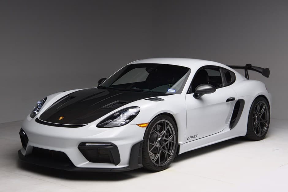 2023 Porsche Cayman GT4 sold for $194,000