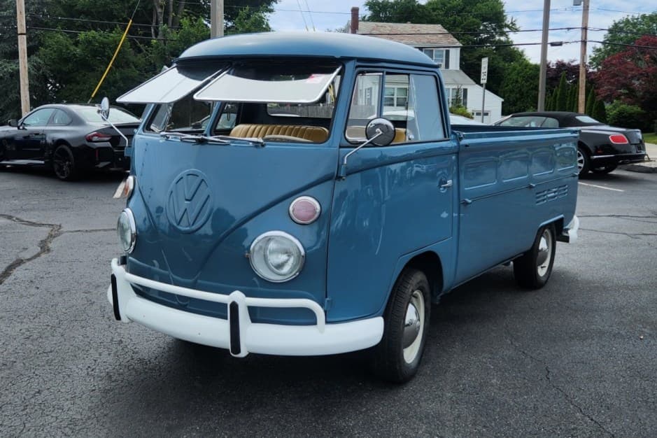 1974 Volkswagen Split-Window Pickup sold for $20,000