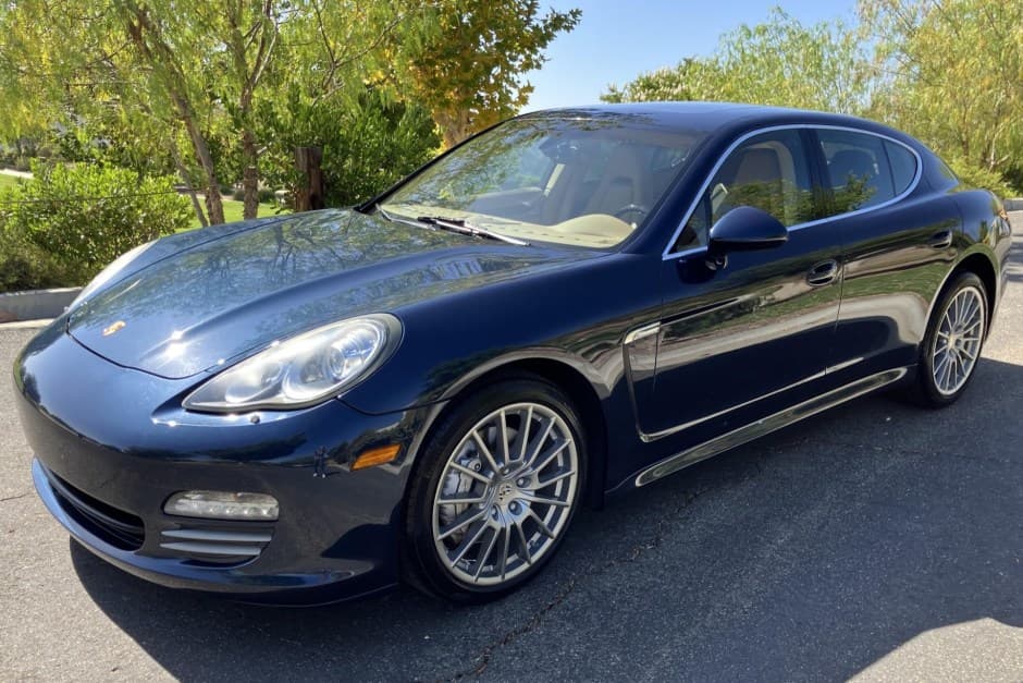2011 Porsche Panamera sold for $25,750