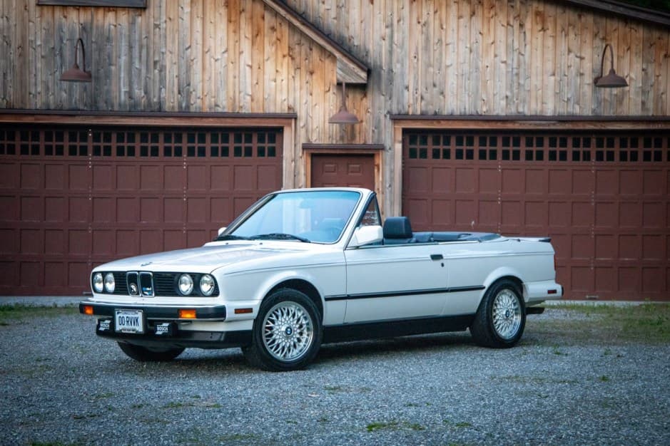 1990 BMW E30 3-Series Convertible sold for $22,325