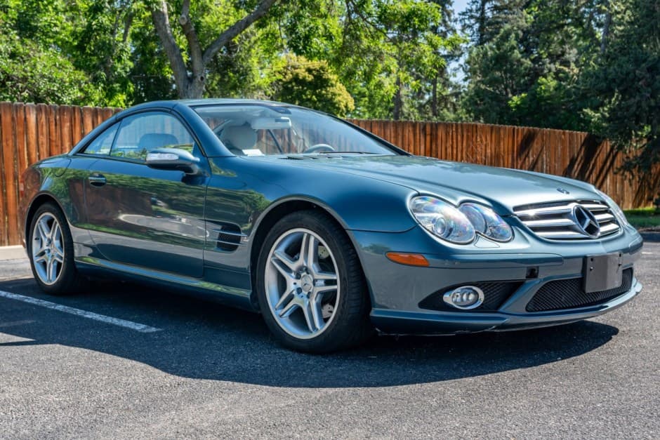 2007 Mercedes-Benz R230 SL sold for $19,000