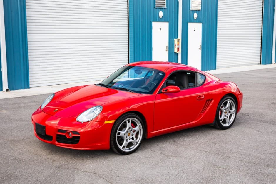 2006 Porsche 987 Cayman sold for $31,000