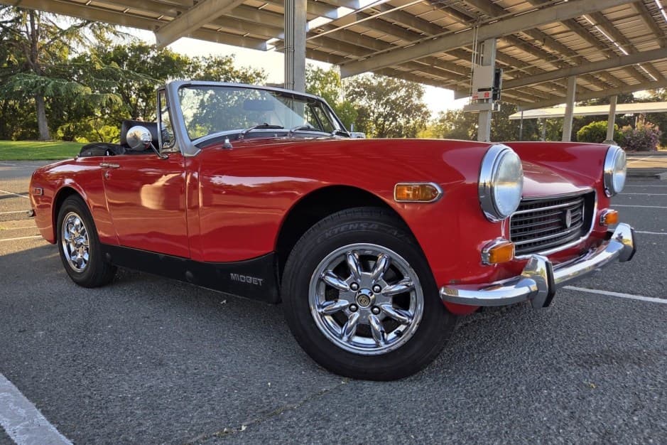 1973 MG Midget sold for $7,250