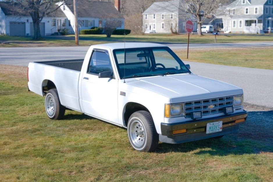 1988 Chevrolet S-10 (1982-1993) sold for $8,500