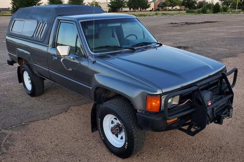 1985 Toyota Pickup (N50/N60/N70 1984-1988) sold for $14,000