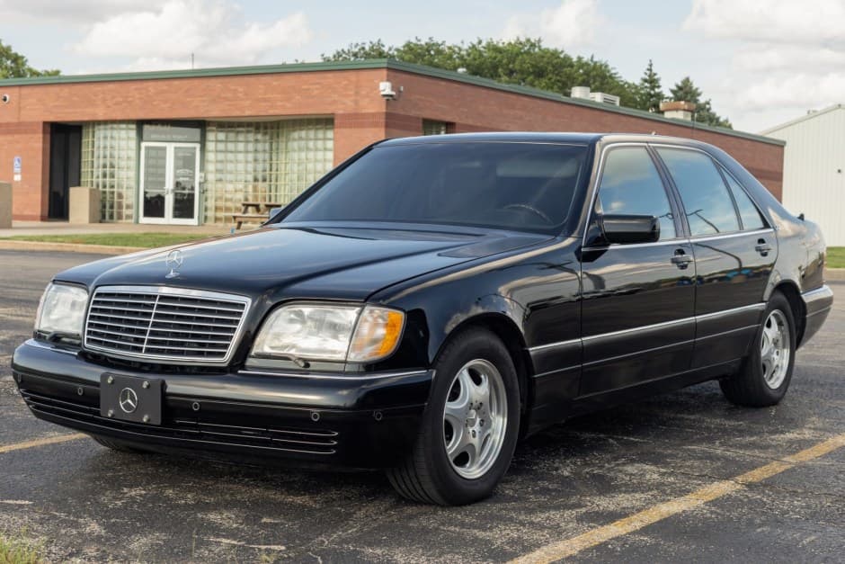 1997 Mercedes-Benz W140 S-Class sold for $28,250