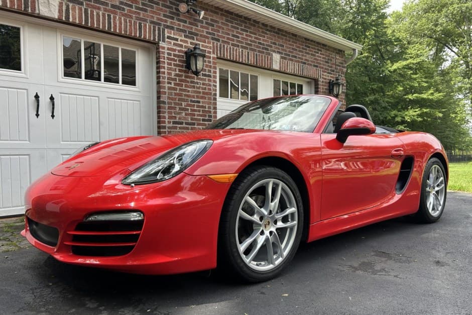 2013 Porsche 981 Boxster sold for $44,500