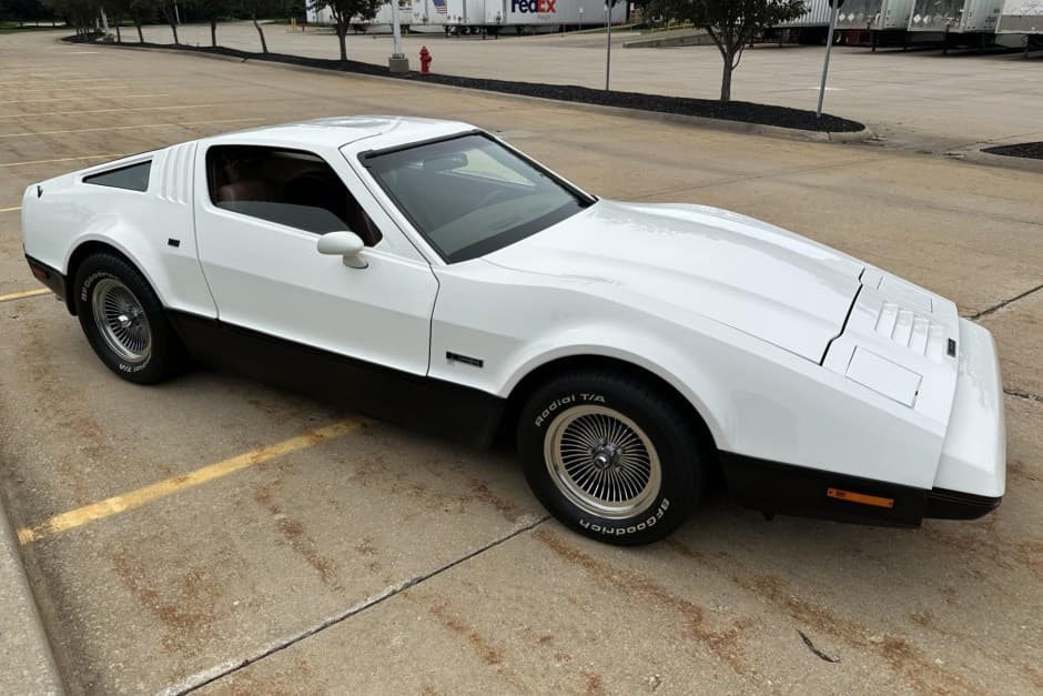 1974 Bricklin SV-1 sold for $30,000