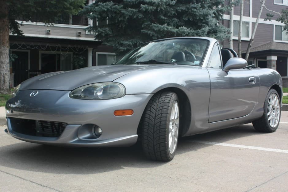 2004 Mazda NB MX-5 Miata sold for $17,000