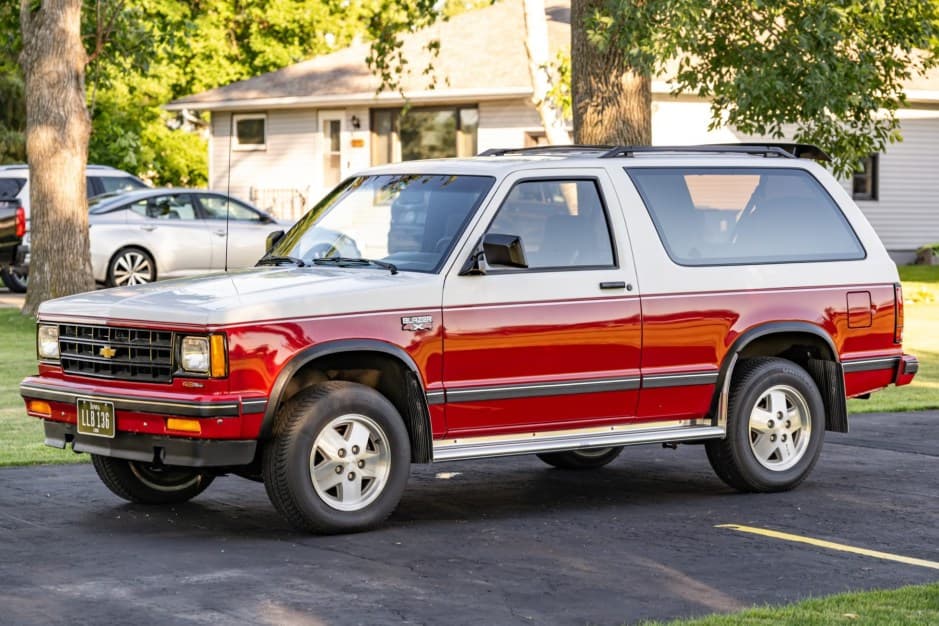 1989 Chevrolet S-10 Blazer 1982-1994 sold for $11,000