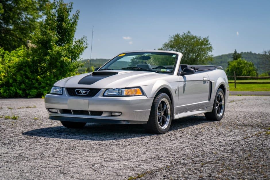 1999 Ford Mustang SN95 1994-2004 sold for $12,250