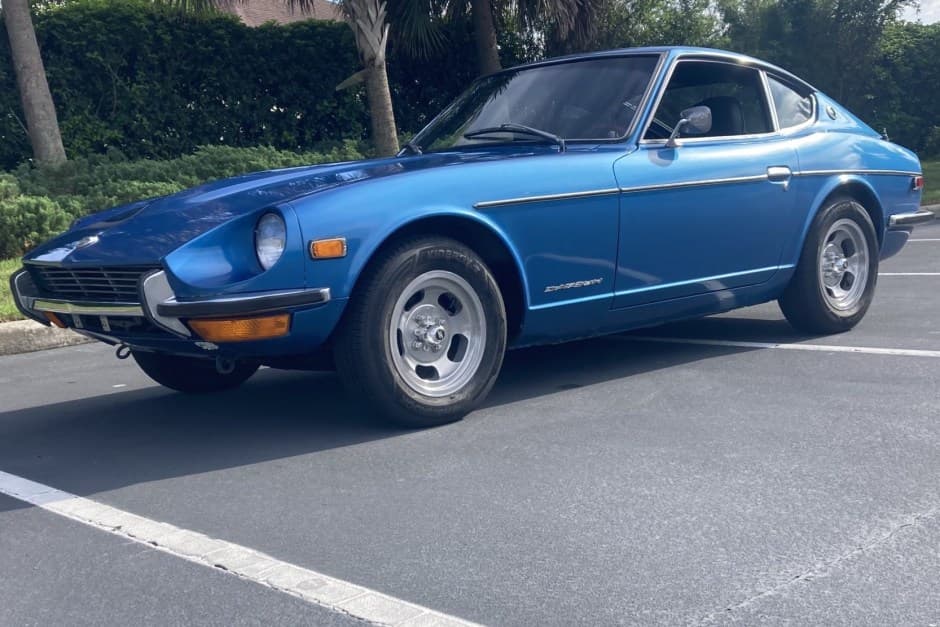 1971 Datsun 240Z sold for $12,500