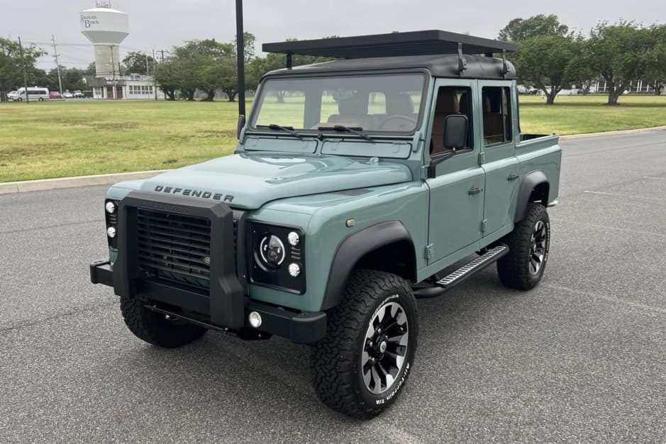1996 Land Rover 110 / Defender 110 (Euro Spec) sold for $53,300