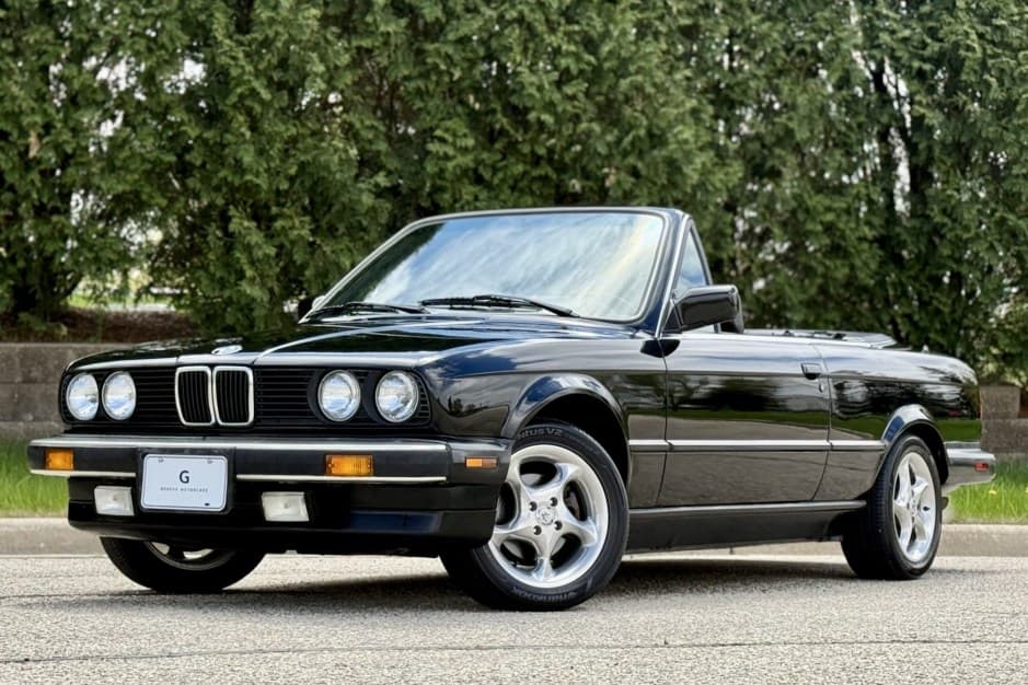 1987 BMW E30 3-Series Convertible sold for $11,475