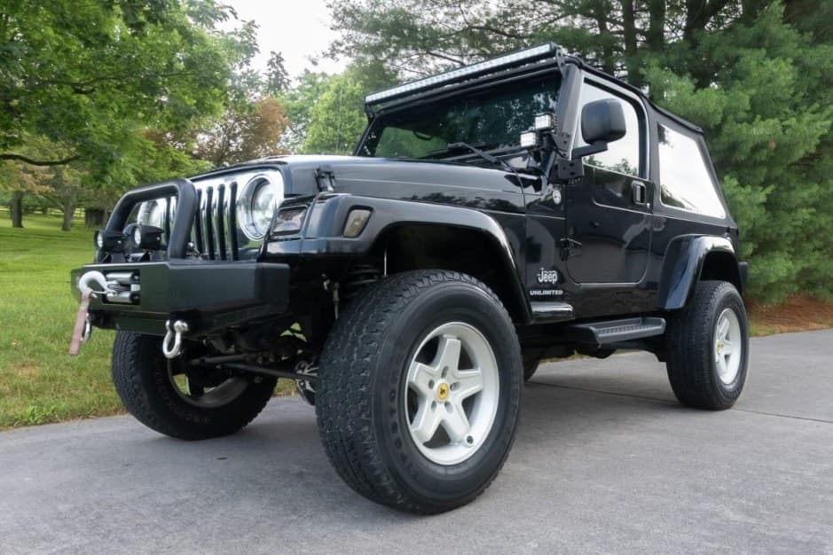 2006 Jeep Wrangler TJ (1997-2006) sold for $10,306