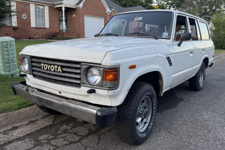 1984 Toyota Land Cruiser 60-Series sold for $6,900