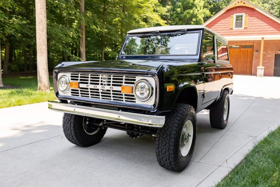 1974 Ford Bronco U13/U14/U15 1966-1977 sold for $85,100