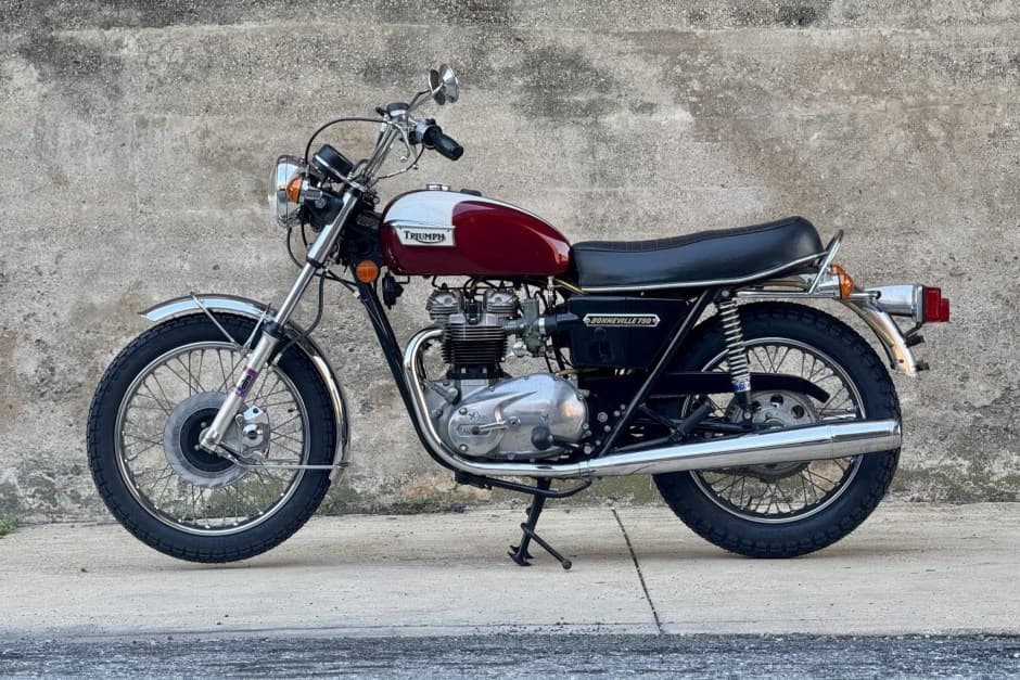 1976 Triumph Bonneville T140 sold for $5,800