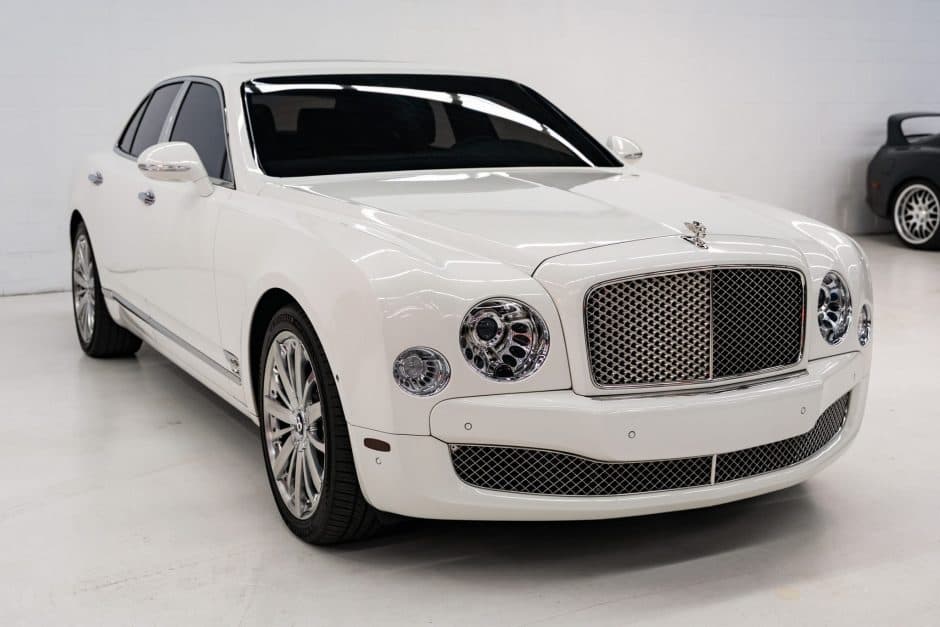 2015 Bentley Mulsanne (2011-2020) sold for $74,000