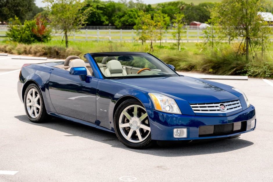 2004 Cadillac XLR sold for $24,000
