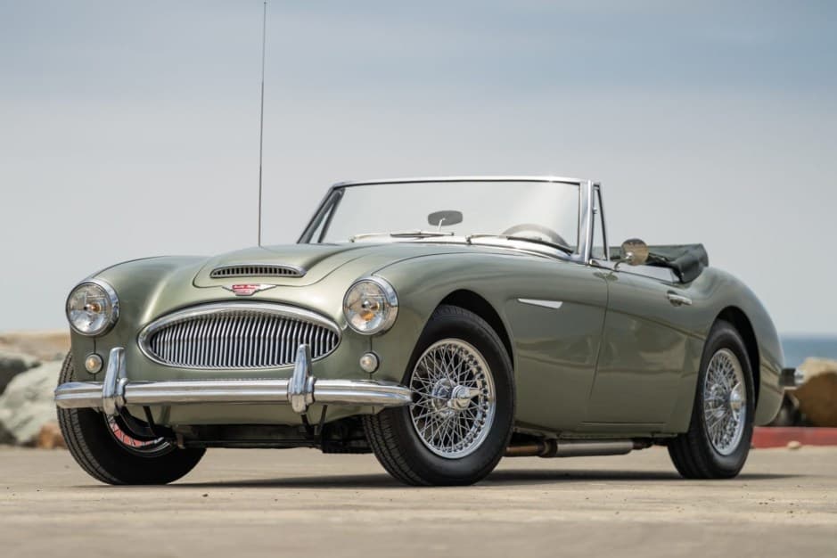 1964 Austin-Healey 3000 sold for $52,000