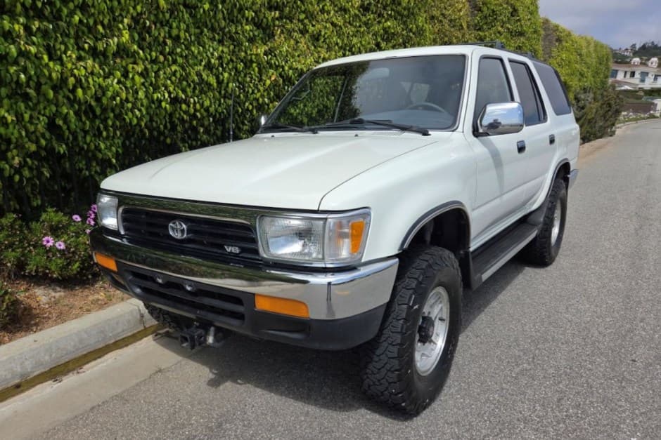 1994 Toyota 4Runner (N120) sold for $11,372