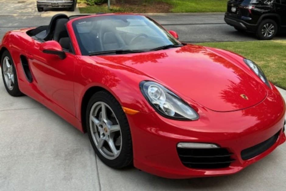 2015 Porsche 981 Boxster sold for $34,750
