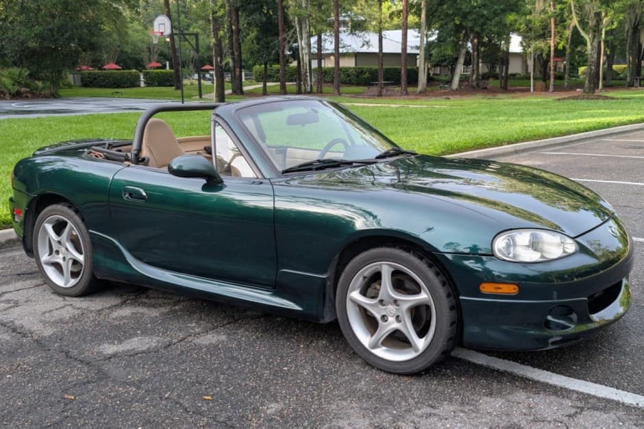 2001 Mazda NB MX-5 Miata sold for $8,300