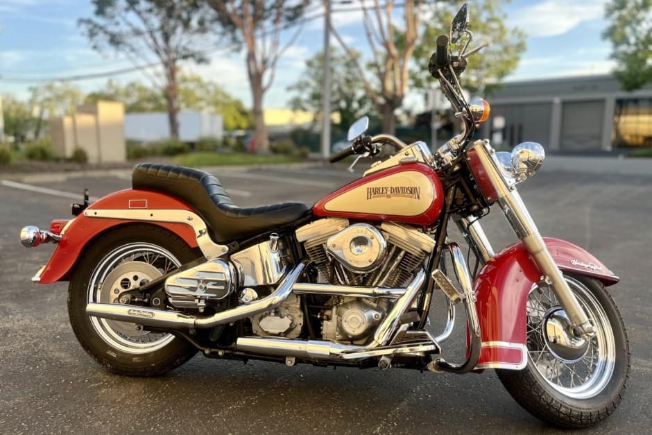 1986 Harley-Davidson Softail sold for $7,600