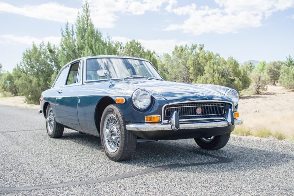 1970 MG MGB sold for $13,000