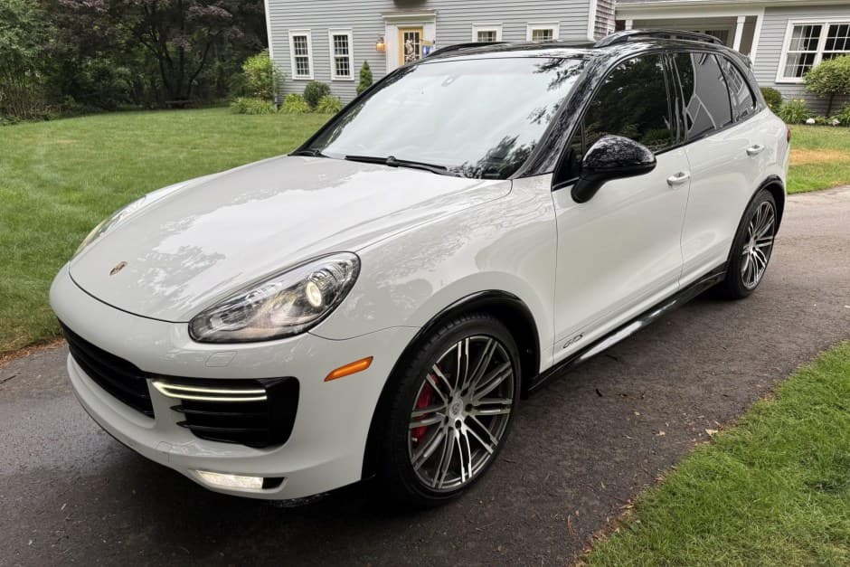 2018 Porsche 958 Cayenne (2011-2018) sold for $19,200