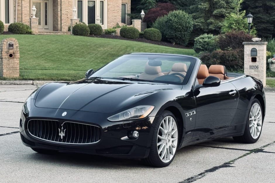 2010 Maserati GranTurismo sold for $31,000