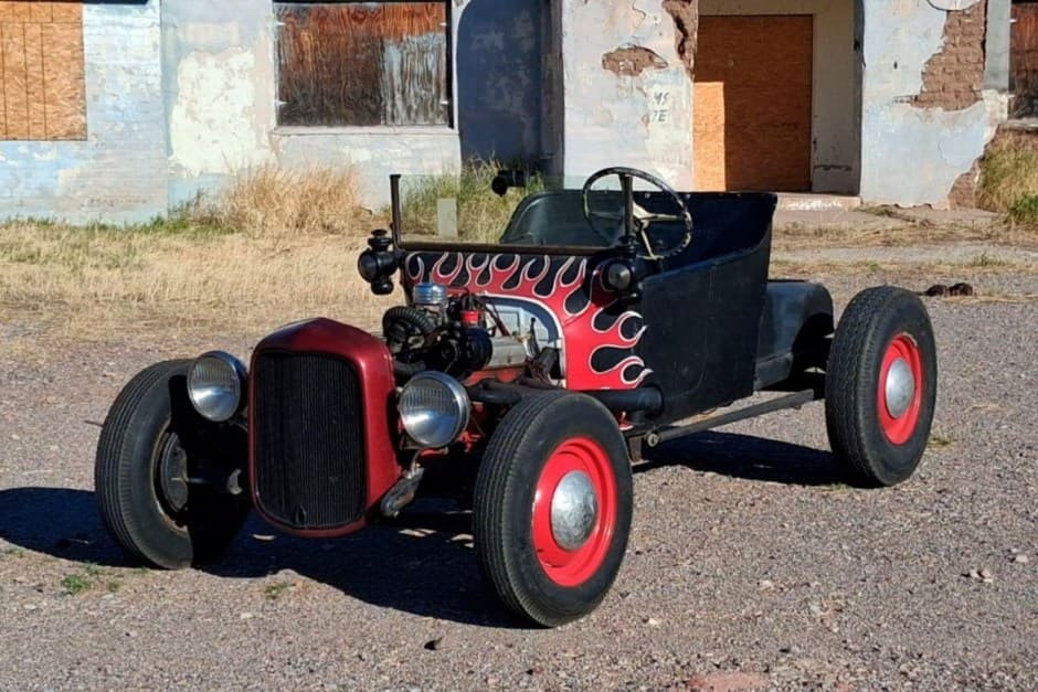 0 Ford Hot Rod sold for $7,100