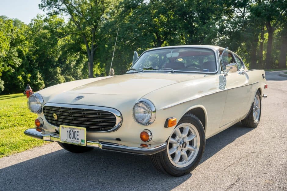 1970 Volvo P1800/1800 sold for $28,750
