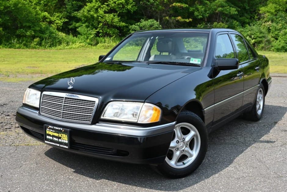 1997 Mercedes-Benz W202 C-Class sold for $6,100