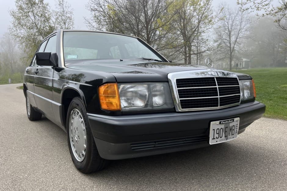 1993 Mercedes-Benz W201 190 sold for $10,050