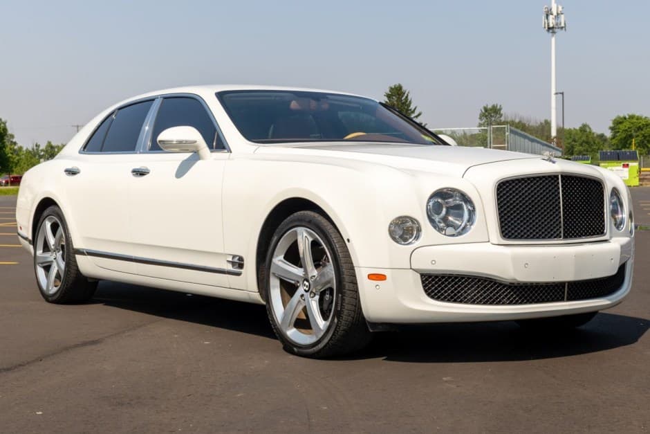 2016 Bentley Mulsanne (2011-2020) sold for $68,000